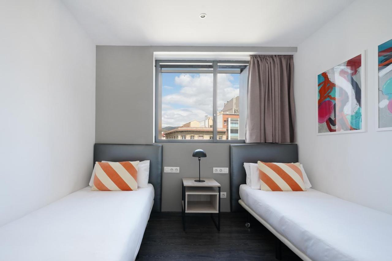 Апартаменты Numa Barcelona Colmena Экстерьер фото