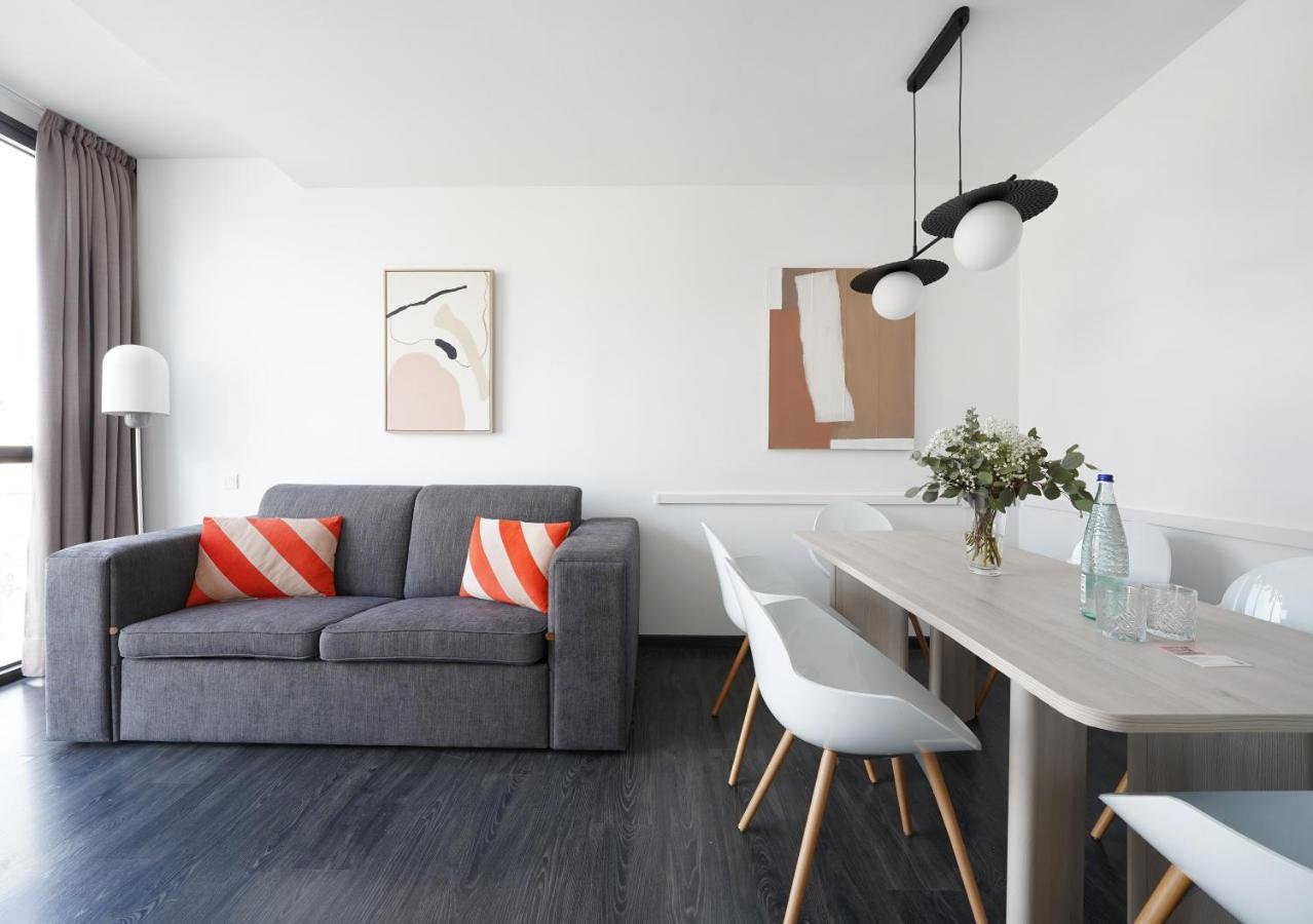 Апартаменты Numa Barcelona Colmena Экстерьер фото