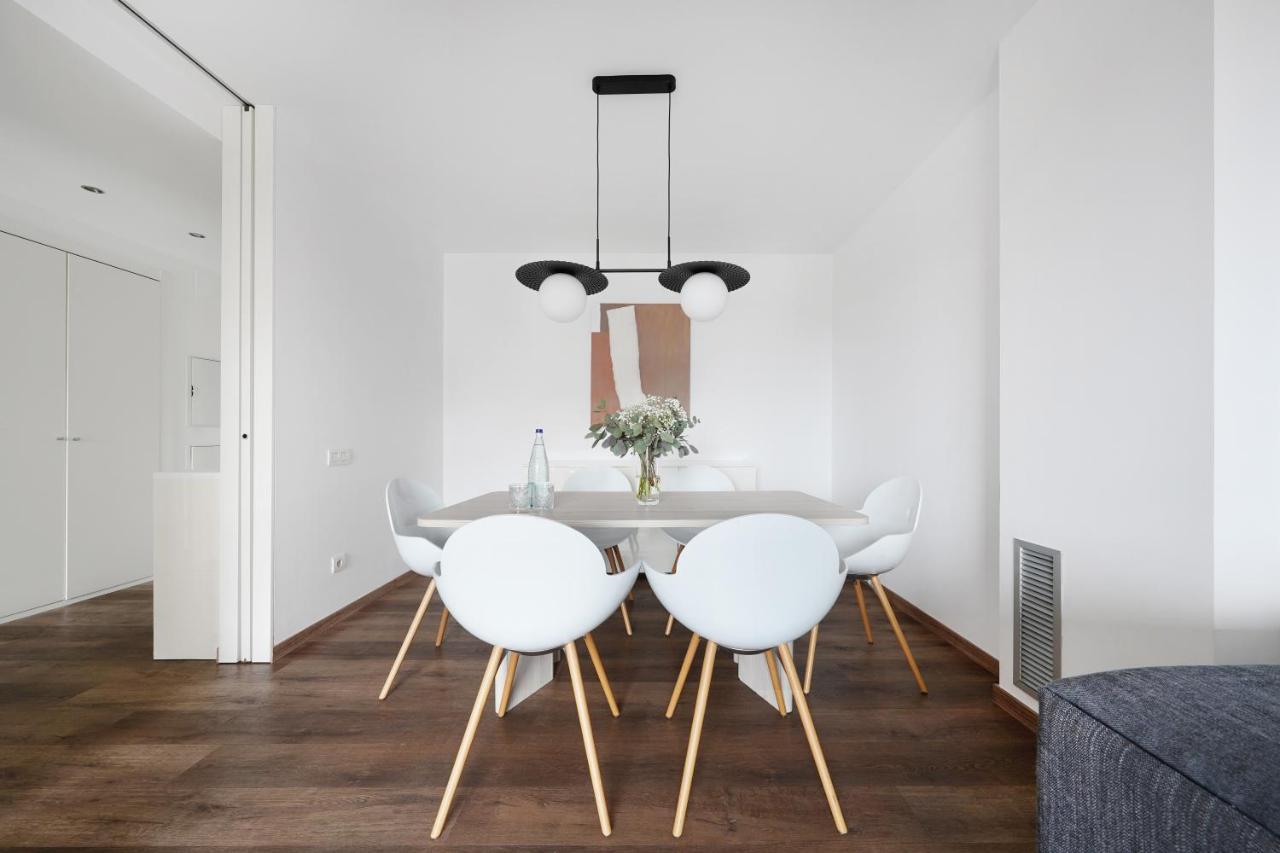 Апартаменты Numa Barcelona Colmena Экстерьер фото