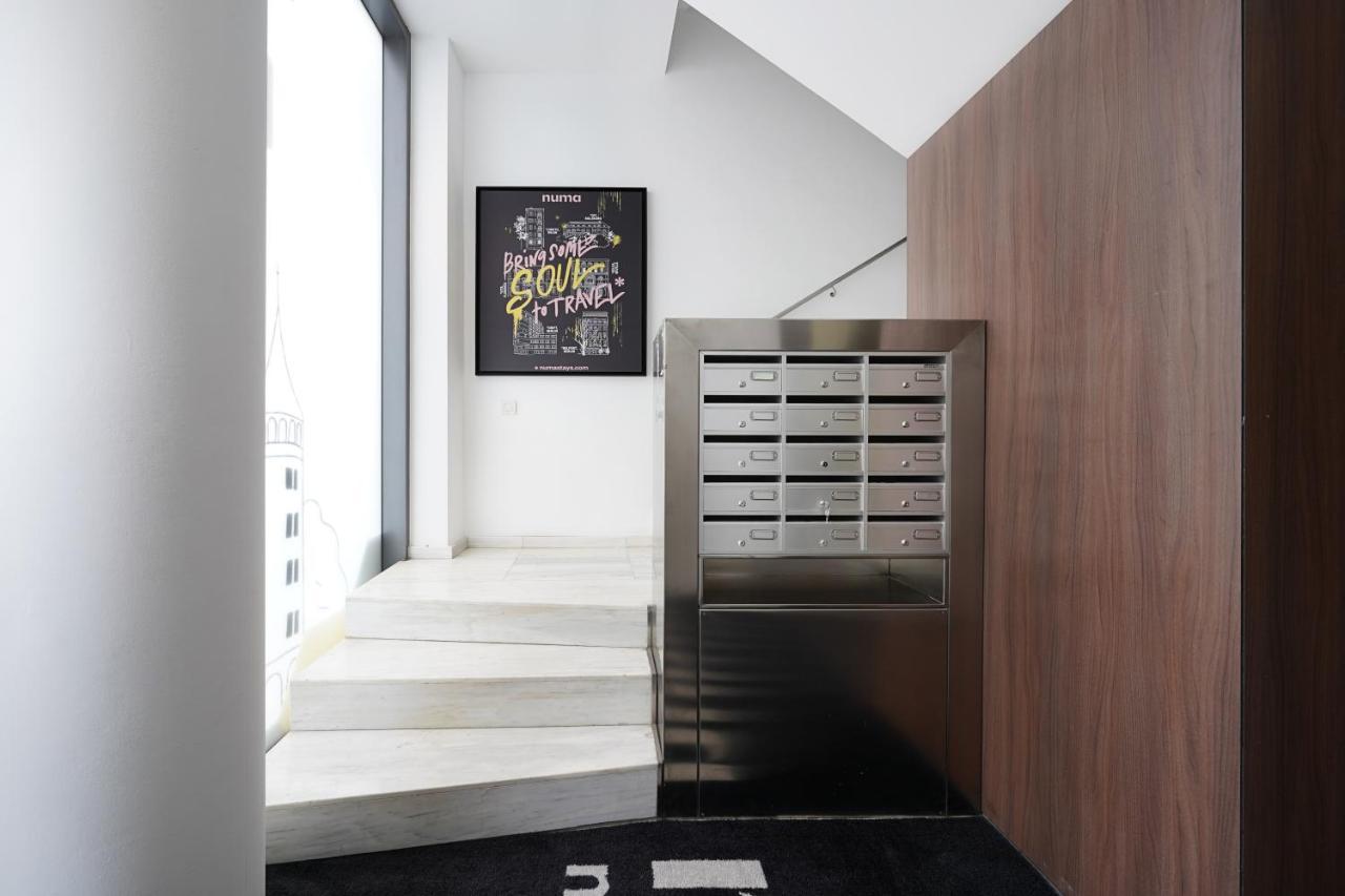 Апартаменты Numa Barcelona Colmena Экстерьер фото